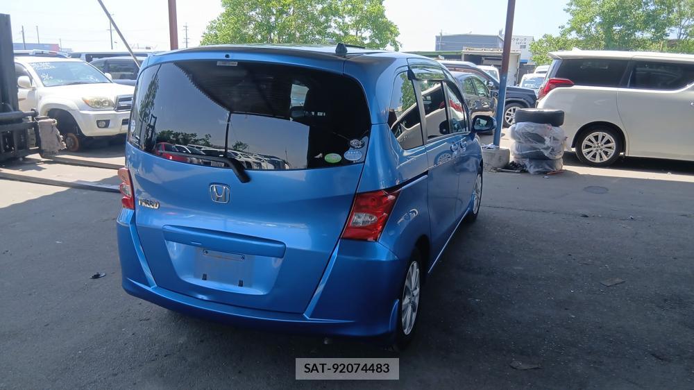 Honda FREED 2011 7490262-4