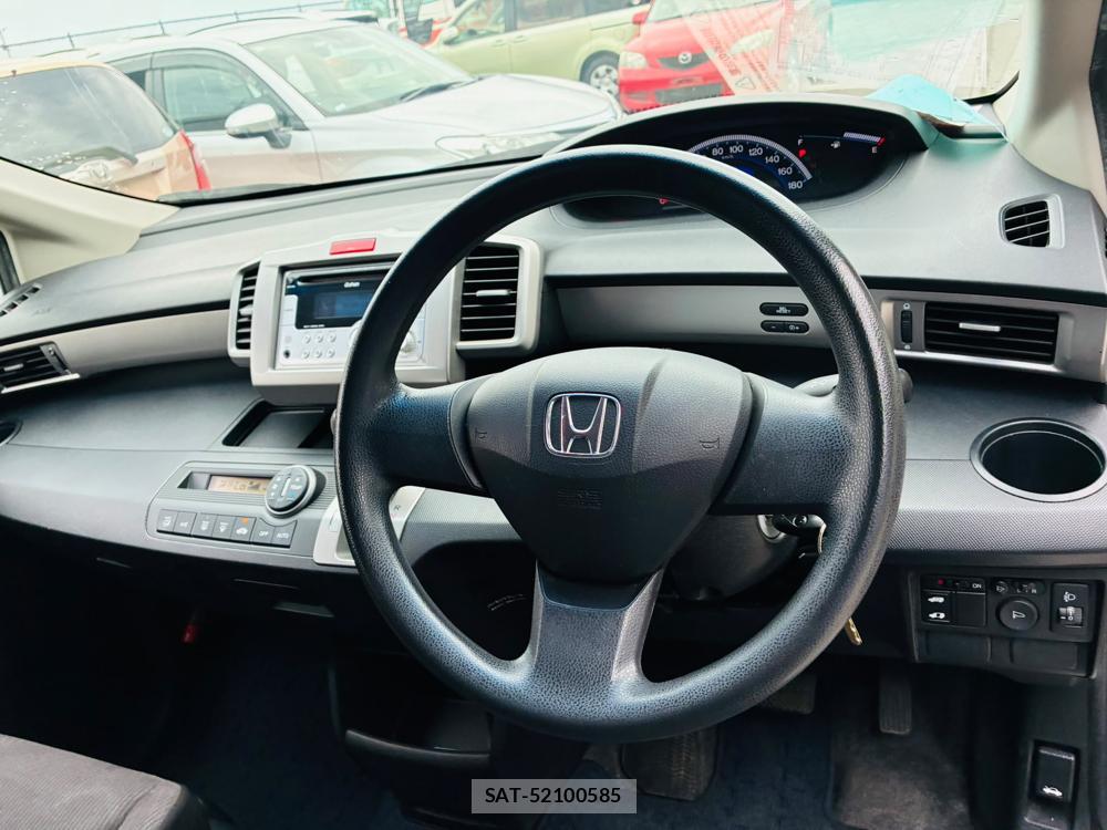 Honda FREED 2011-07 7849810-14