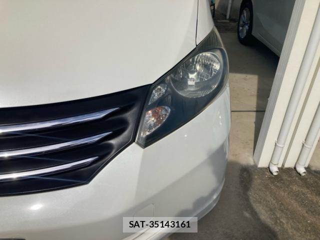 Honda FREED 2009-10 8035683-4