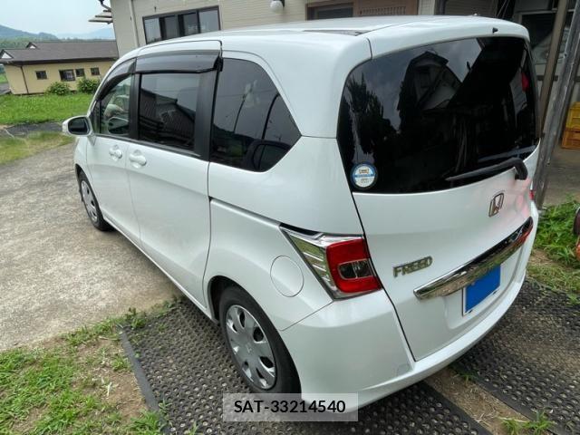 Honda FREED 2014-09 8073832-1
