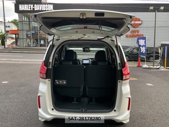 Honda FREED 2022-11 8073827-9