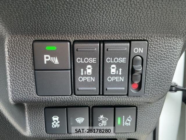 Honda FREED 2022-11 8073827-17