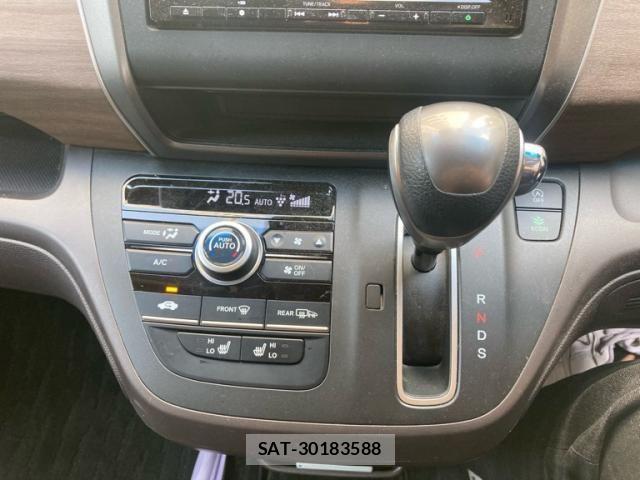 Honda FREED 2021-11 8073828-18