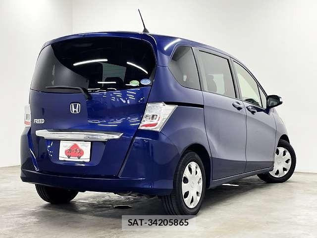 Honda FREED 2014-03 8073830-2