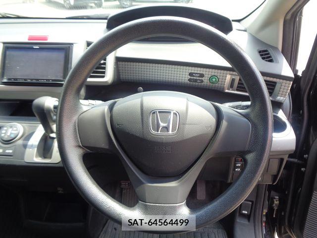 Honda FREED 2013-08 8099286-23