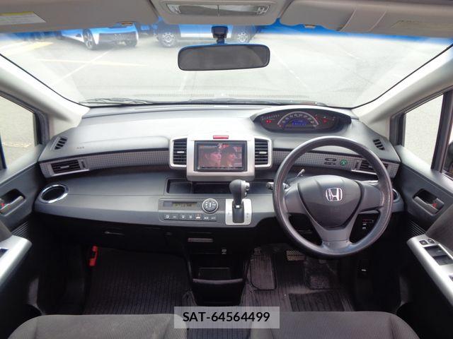 Honda FREED 2013-08 8099286-2