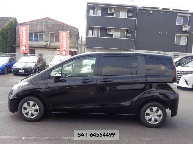 Honda FREED 2013-08 8099286-6