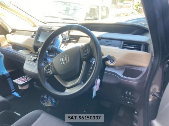 Honda FREED 2017-05 8099283-16