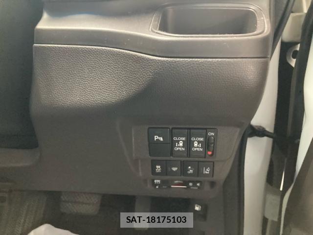 Honda FREED 2022-03 8099264-17