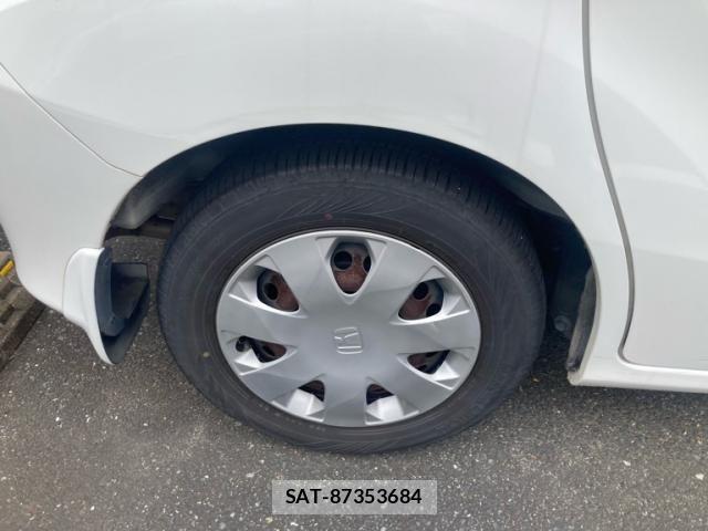 Honda FREED 2015-10 8099282-3
