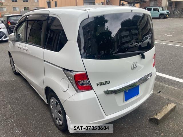 Honda FREED 2015-10 8099282-6