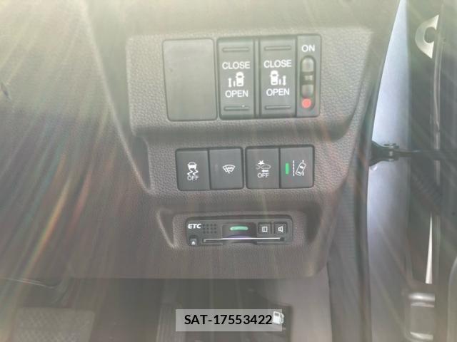 Honda FREED 2017-06 8130252-12