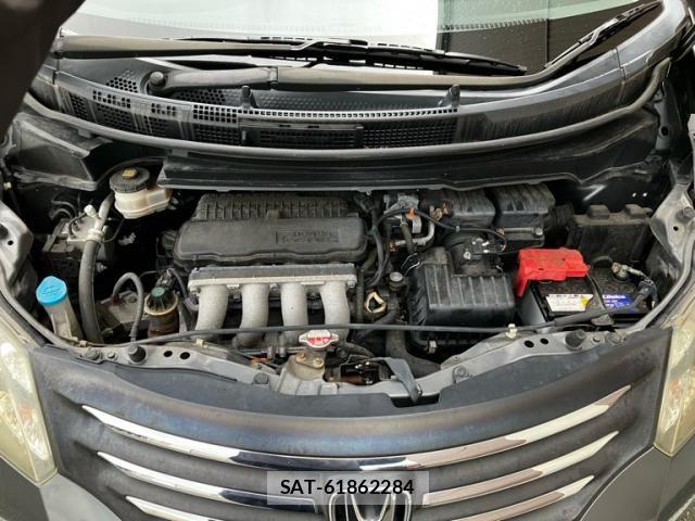 Honda FREED 2011-02 8130266-5