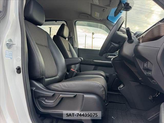 Honda FREED 2023-12 8130237-15