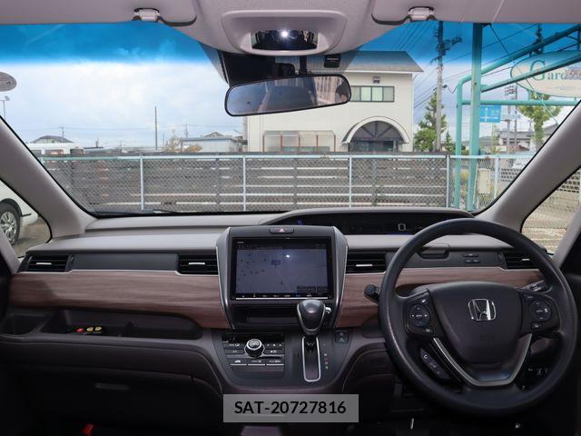 Honda FREED 2023-11 8130238-14