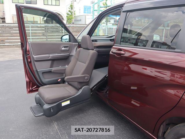 Honda FREED 2023-11 8130238-6