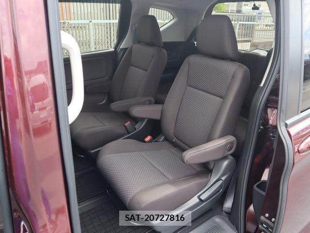 Honda FREED 2023-11 8130238-8