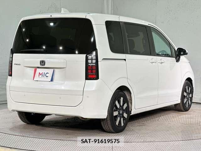 Honda FREED 2025-07 8158484-4