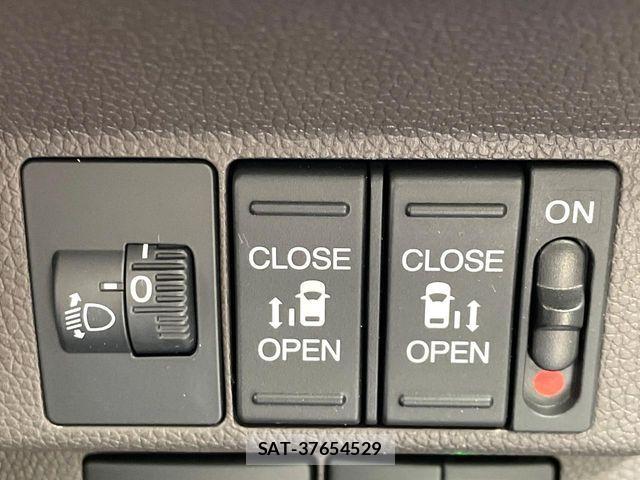 Honda FREED 2019-09 8207594-5