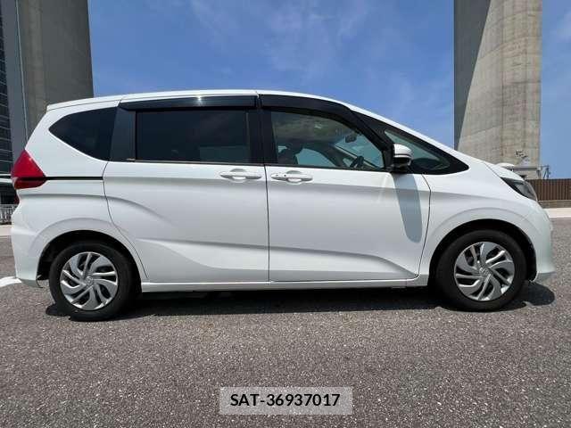 Honda FREED 2017-06 8207593-10