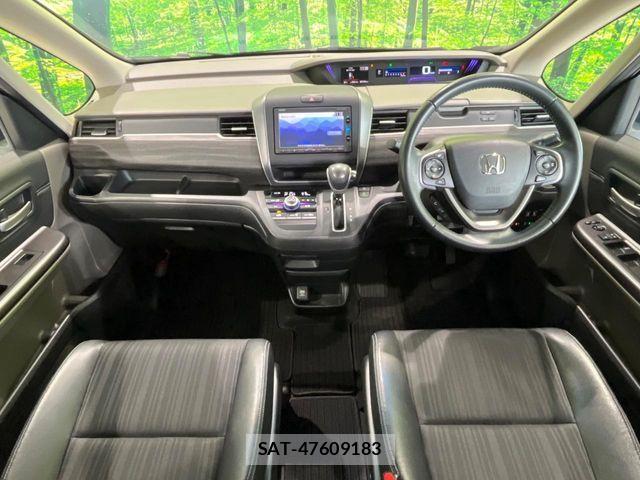 Honda FREED 2017-01 8207595-1