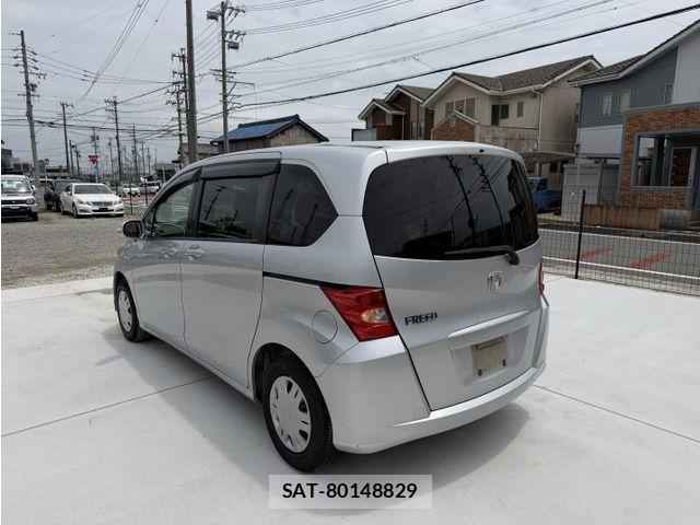 Honda FREED 2009-12 8207609-9