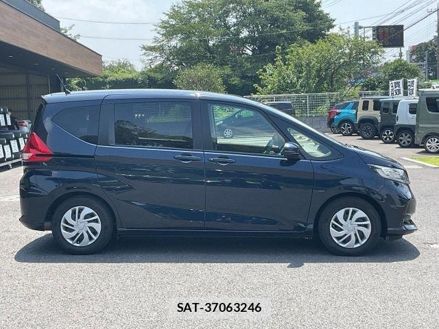 Honda FREED 2021-09 8207590-9