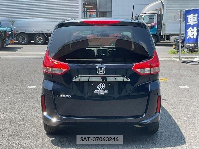 Honda FREED 2021-09 8207590-10