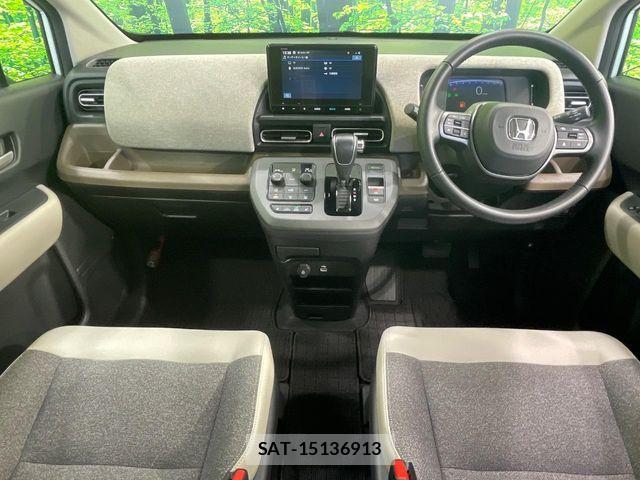 Honda FREED 2024-09 8207589-1