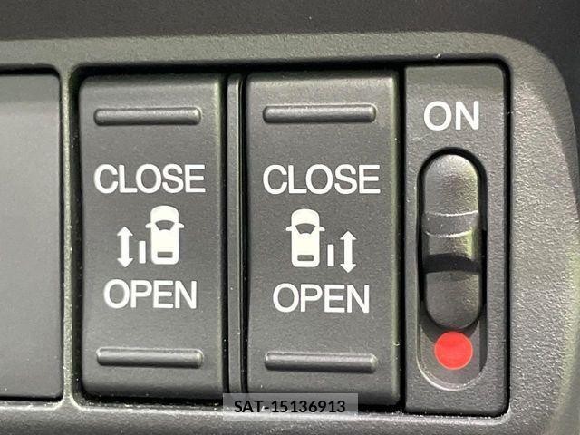 Honda FREED 2024-09 8207589-5