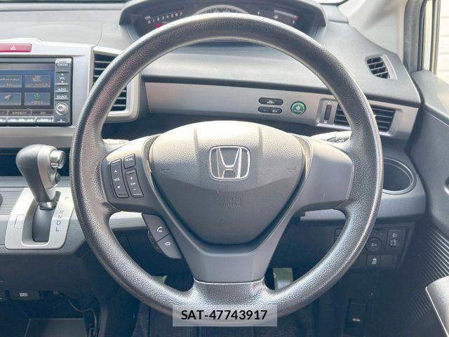Honda FREED 2012-01 8207601-11