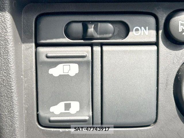 Honda FREED 2012-01 8207601-4