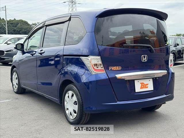 Honda FREED 2012-02 8207607-12