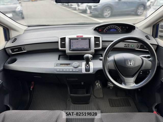 Honda FREED 2012-02 8207607-1