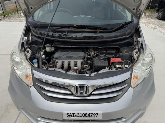 Honda FREED 2012-08 8207606-3