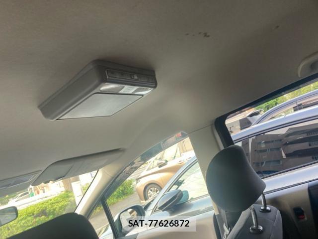 Honda FREED 2010-03 8207612-13