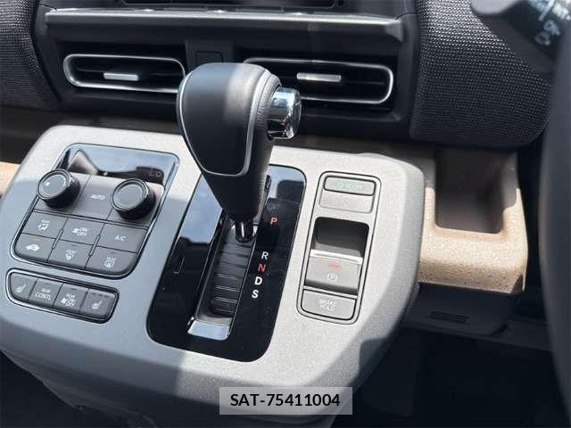Honda FREED 2026-04 8207586-7