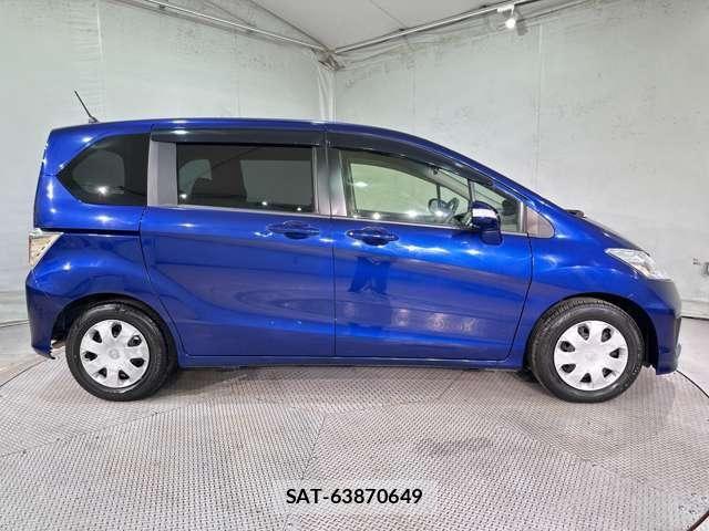 Honda FREED 2014-12 8207598-3