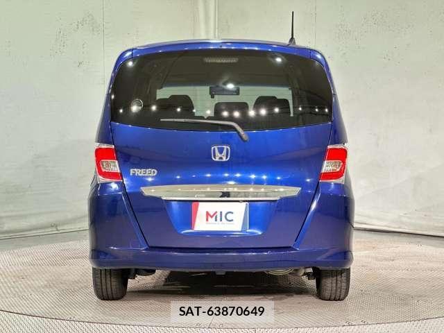 Honda FREED 2014-12 8207598-5