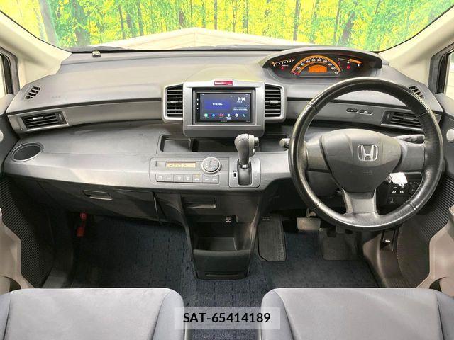 Honda FREED 2008-08 8207608-1