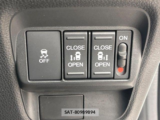 Honda FREED 2024-11 8207588-4