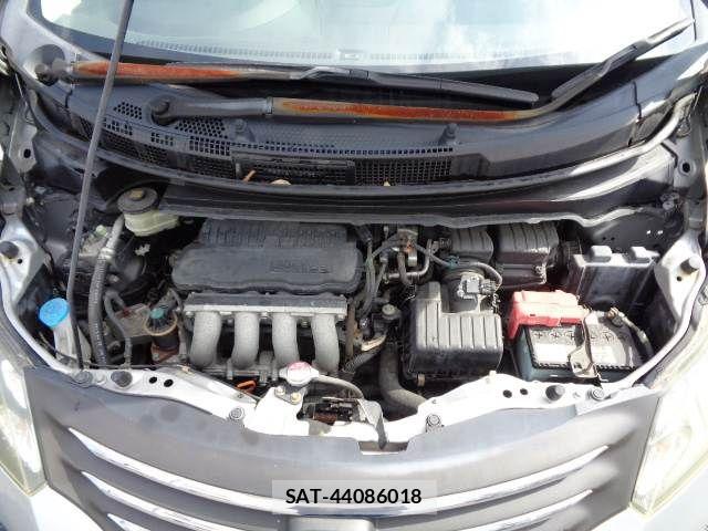 Honda FREED 2009-11 8207615-19