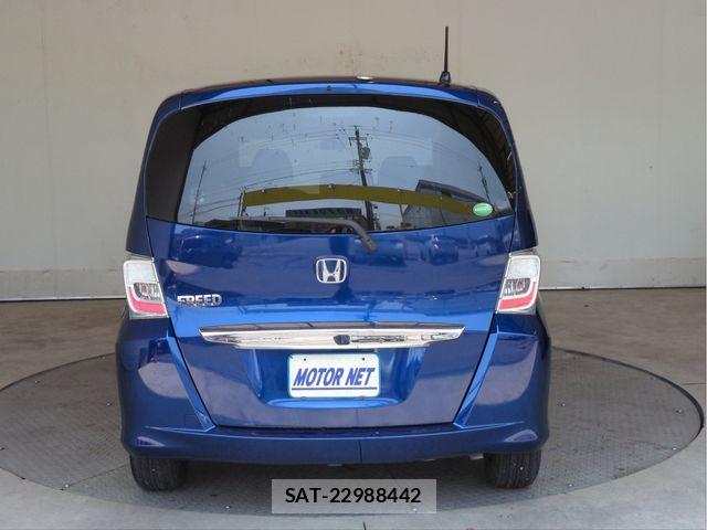 Honda FREED 2013-08 8207610-17
