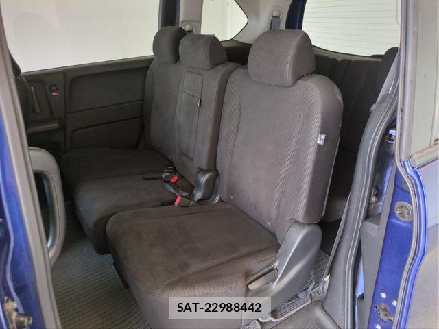Honda FREED 2013-08 8207610-4