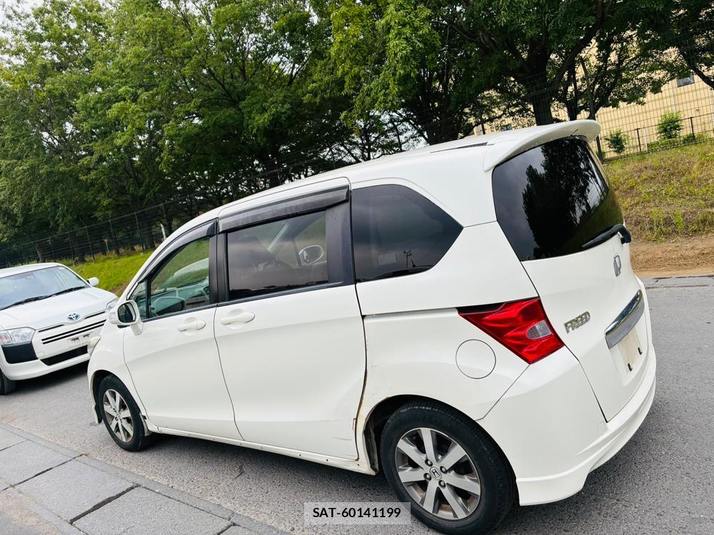 Honda FREED 2009-11 8170161-1