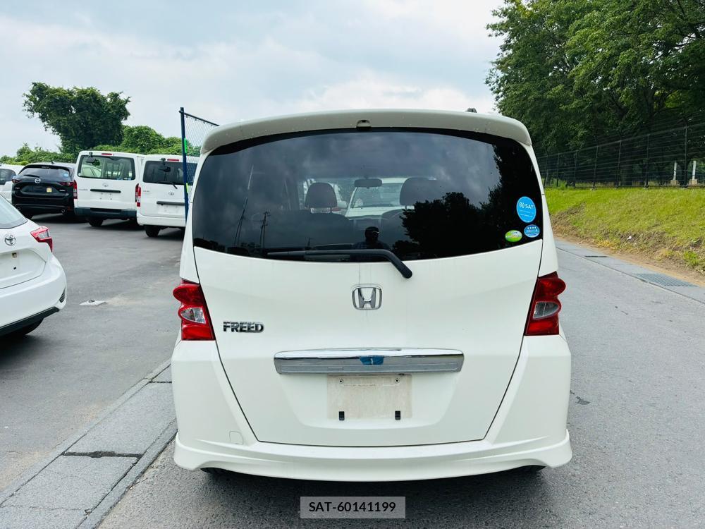Honda FREED 2009-11 8170161-3