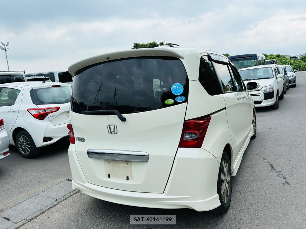 Honda FREED 2009-11 8170161-4