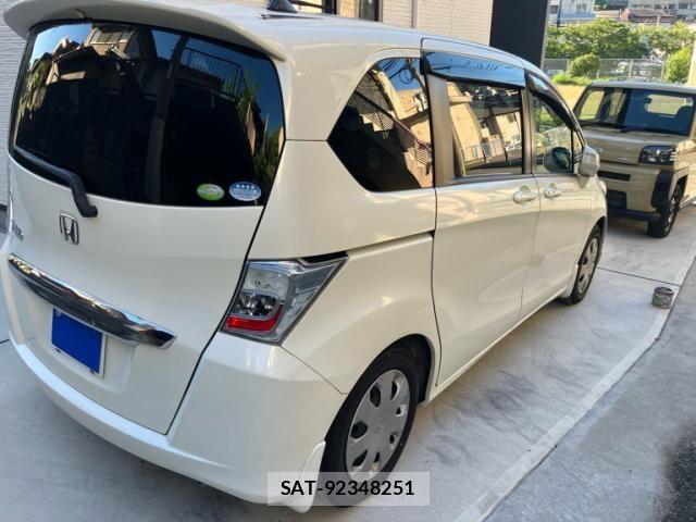 Honda FREED 2012-03 8230133-11