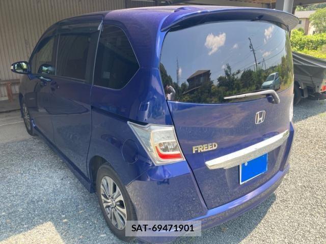 Honda FREED 2011-12 8230134-1