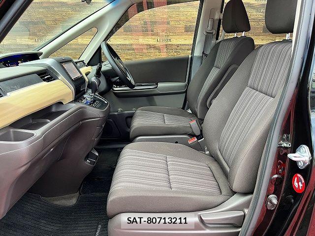 Honda FREED 2017-04 8230126-18